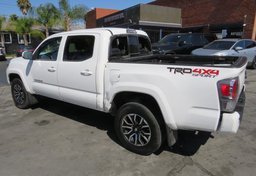 2020 Toyota Tacoma 4WD - Image 9