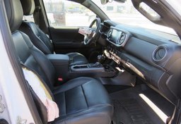 2020 Toyota Tacoma 4WD - Image 24