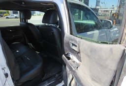 2020 Toyota Tacoma 4WD - Image 29