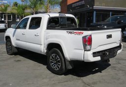 2020 Toyota Tacoma 4WD - Image 7