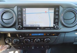 2020 Toyota Tacoma 4WD - Image 38