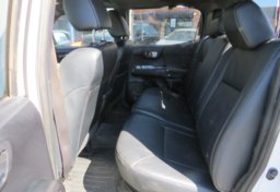 2020 Toyota Tacoma 4WD - Image 33