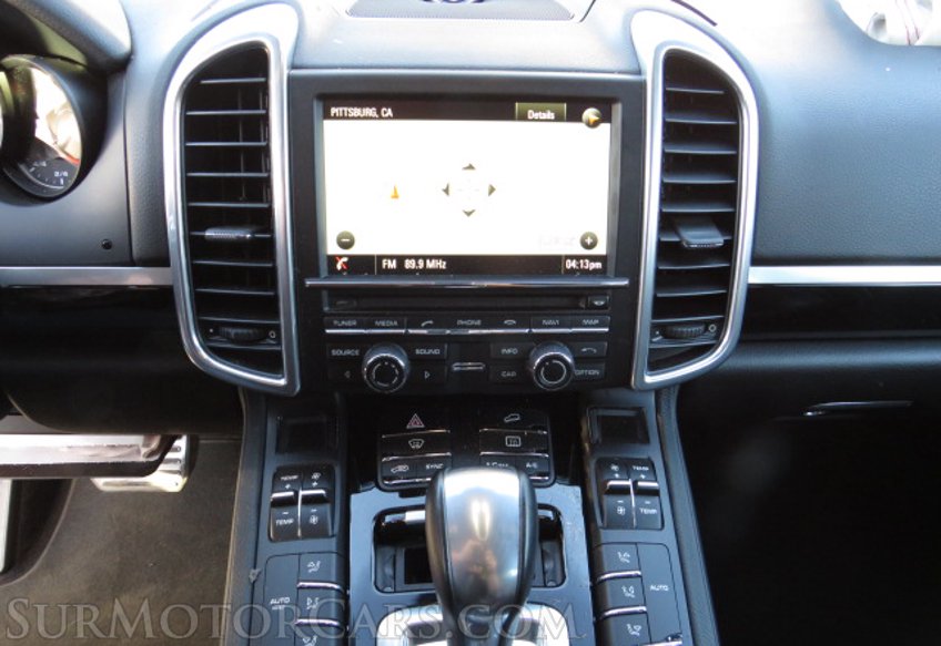 2015 Porsche Cayenne - Image 38