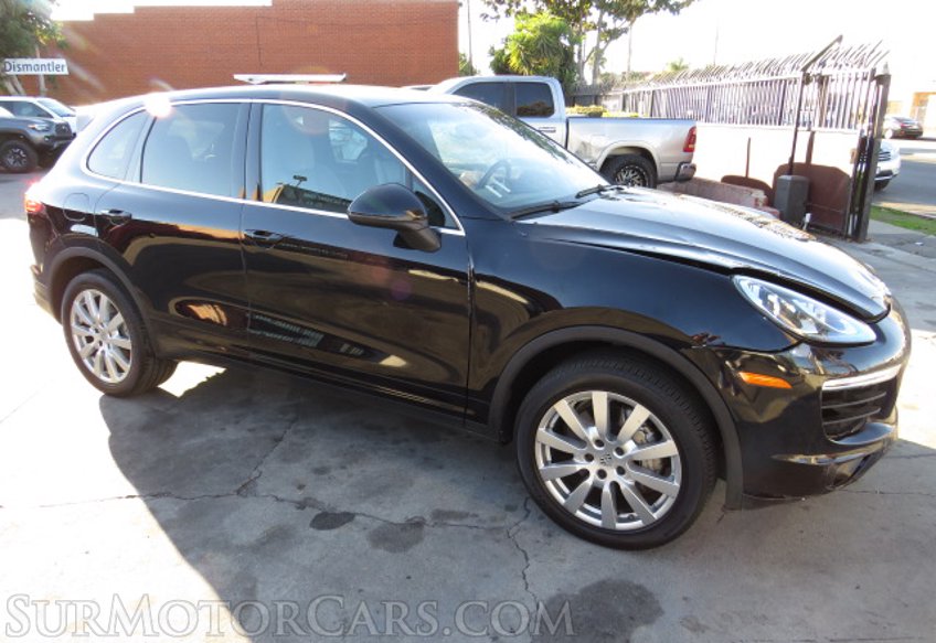 2015 Porsche Cayenne - Image 3