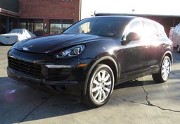 2015 Porsche Cayenne - Image 1