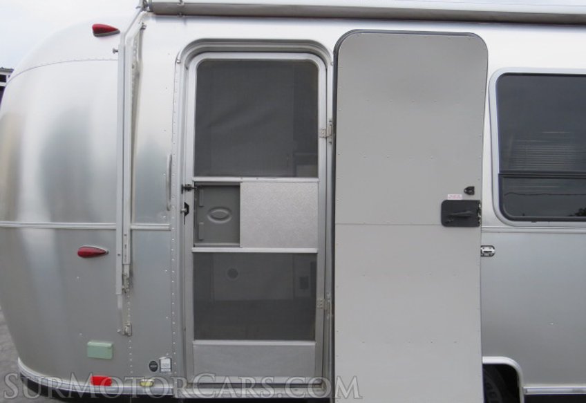 2016 Airstream Sport 22FB - Image 13