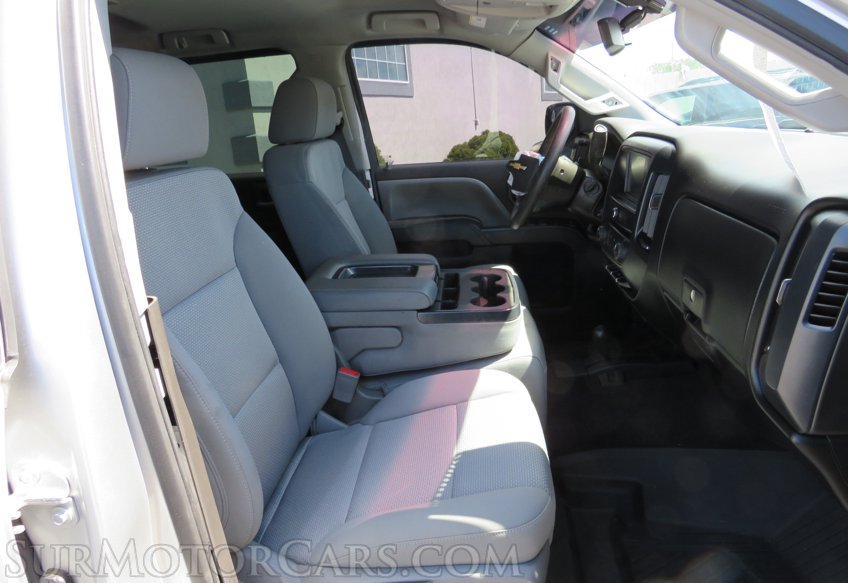 2018 Chevrolet Silverado 1500 - Image 32