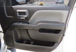 2018 Chevrolet Silverado 1500 - Image 46