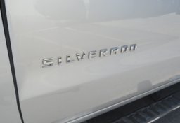 2018 Chevrolet Silverado 1500 - Image 18