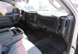 2018 Chevrolet Silverado 1500 - Image 30