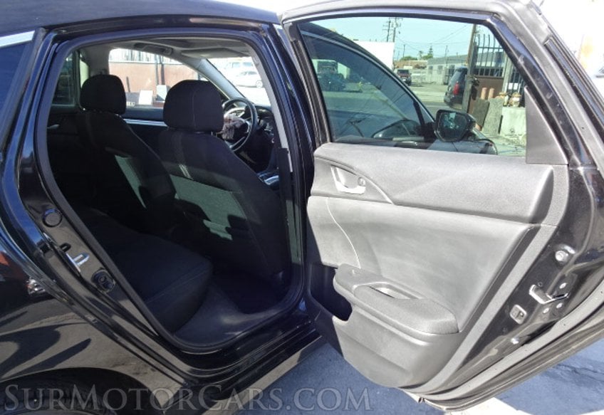 2018 Honda Civic Sedan - Image 21