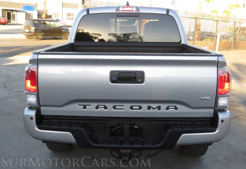 2020 Toyota Tacoma 4WD - Image 12
