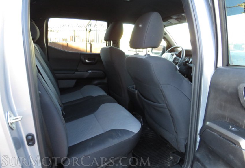 2020 Toyota Tacoma 4WD - Image 32