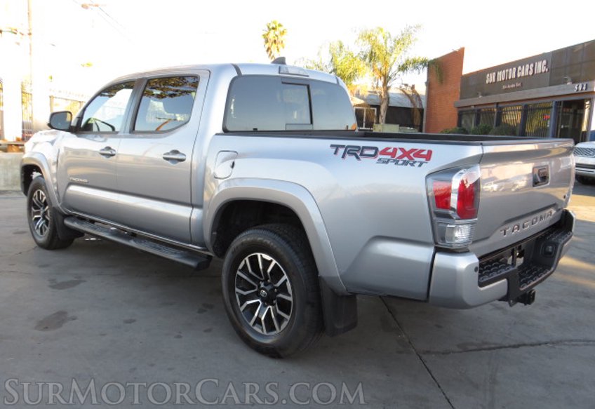 2020 Toyota Tacoma 4WD - Image 9