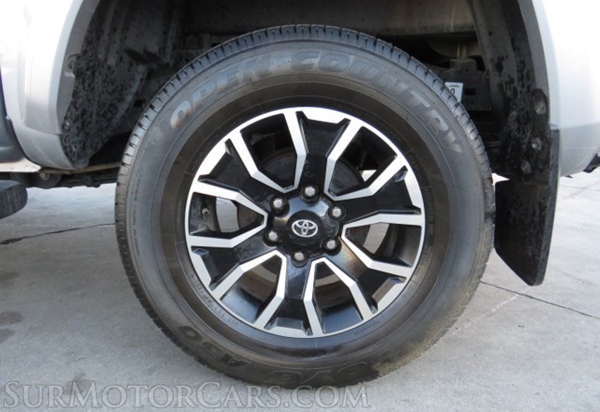 2020 Toyota Tacoma 4WD - Image 11