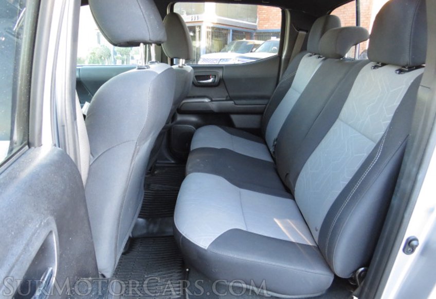 2020 Toyota Tacoma 4WD - Image 33