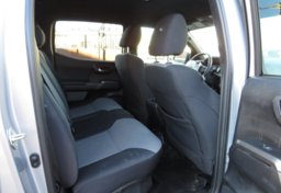 2020 Toyota Tacoma 4WD - Image 32