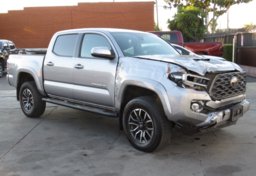 2020 Toyota Tacoma 4WD - Image 4