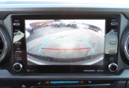 2020 Toyota Tacoma 4WD - Image 37