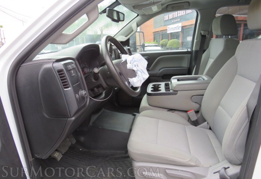 2018 Chevrolet Silverado 2500HD - Image 31