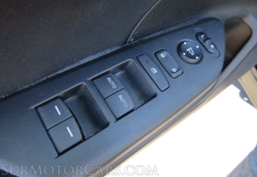 2017 Honda Civic Sedan - Image 32