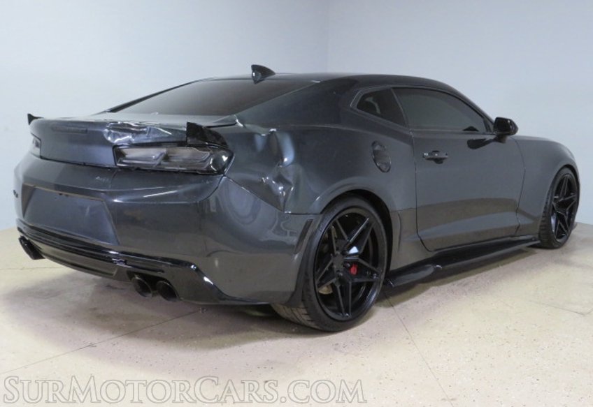 2018 Chevrolet Camaro - Image 8