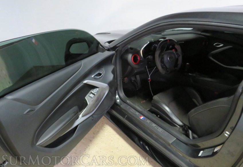 2018 Chevrolet Camaro - Image 21