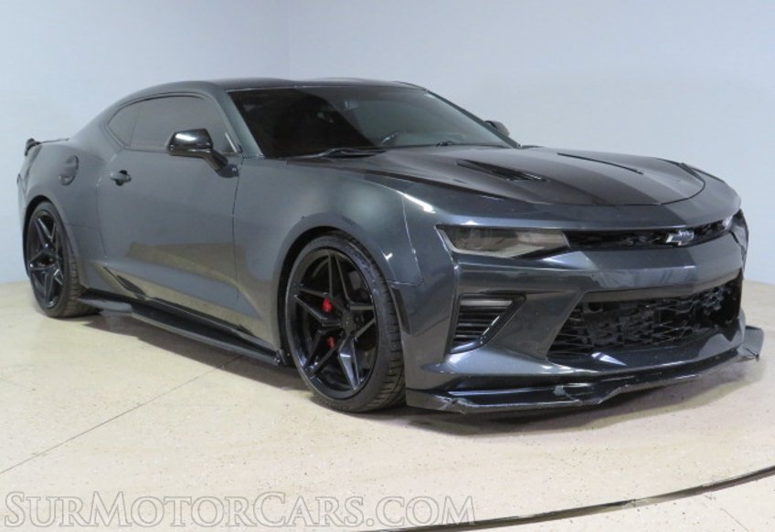 2018 Chevrolet Camaro - Image 3