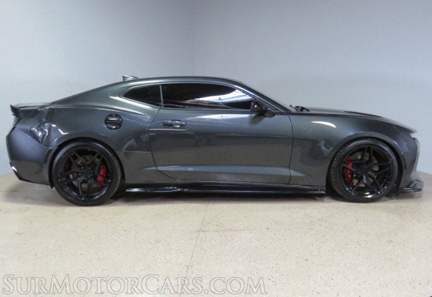 2018 Chevrolet Camaro - Image 12