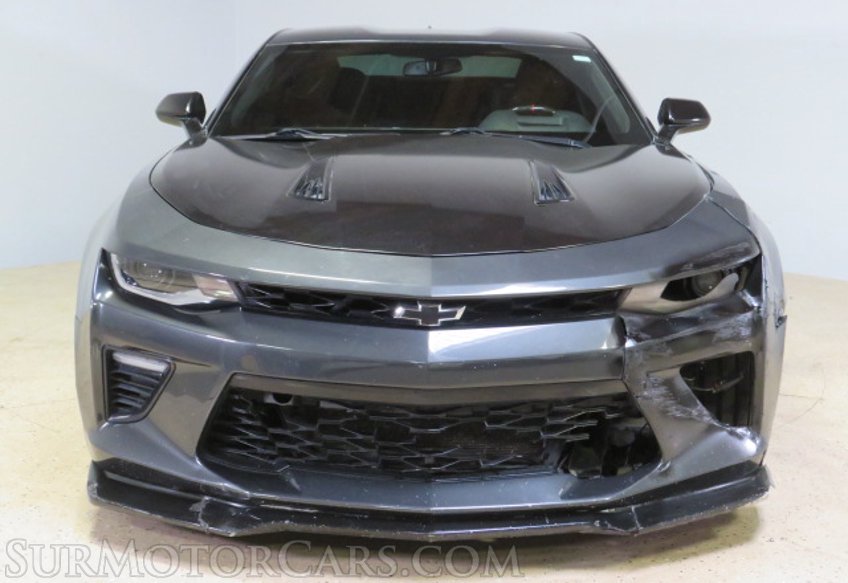 2018 Chevrolet Camaro - Image 9