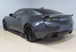 2018 Chevrolet Camaro - Image 7