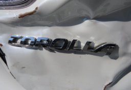 2021 Toyota Corolla - Image 19
