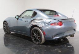 2020 Mazda MX-5 Miata RF - Image 12