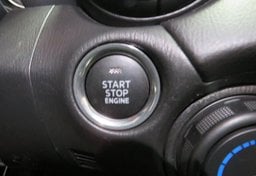 2020 Mazda MX-5 Miata RF - Image 31