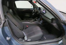 2020 Mazda MX-5 Miata RF - Image 25