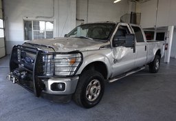 2013 Ford Super Duty F-350 SRW - Image 2