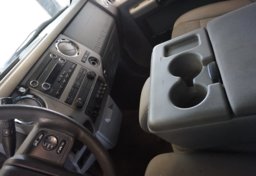 2013 Ford Super Duty F-350 SRW - Image 40