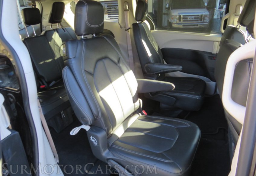 2023 Chrysler Pacifica - Image 31