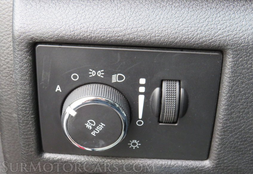 2019 Jeep Grand Cherokee - Image 49