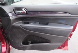 2019 Jeep Grand Cherokee - Image 53