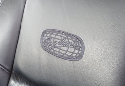 2019 Jeep Grand Cherokee - Image 47