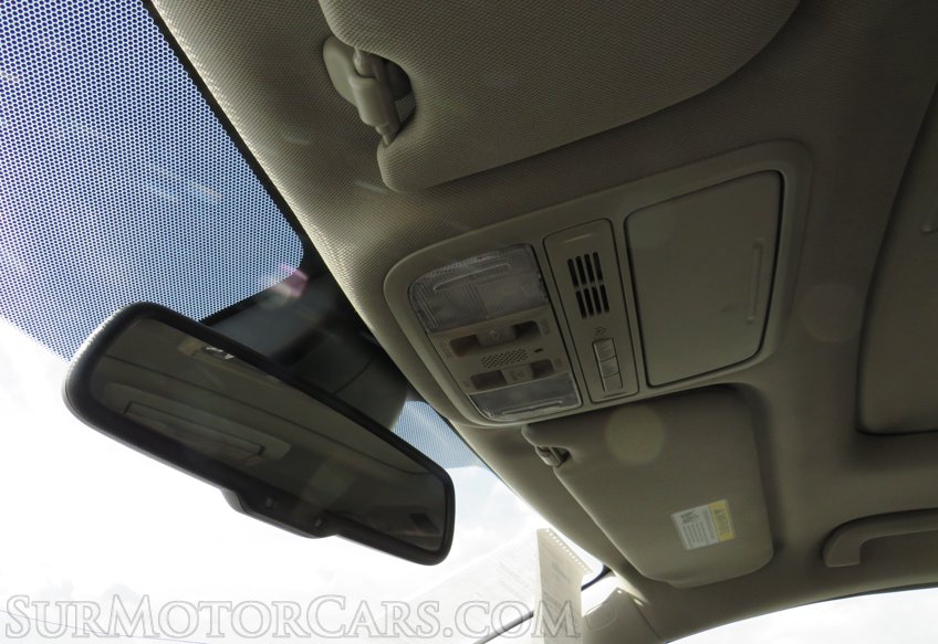 2015 Honda Odyssey - Image 46