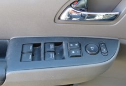 2015 Honda Odyssey - Image 54