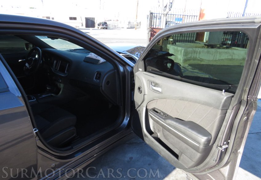 2021 Dodge Charger - Image 16