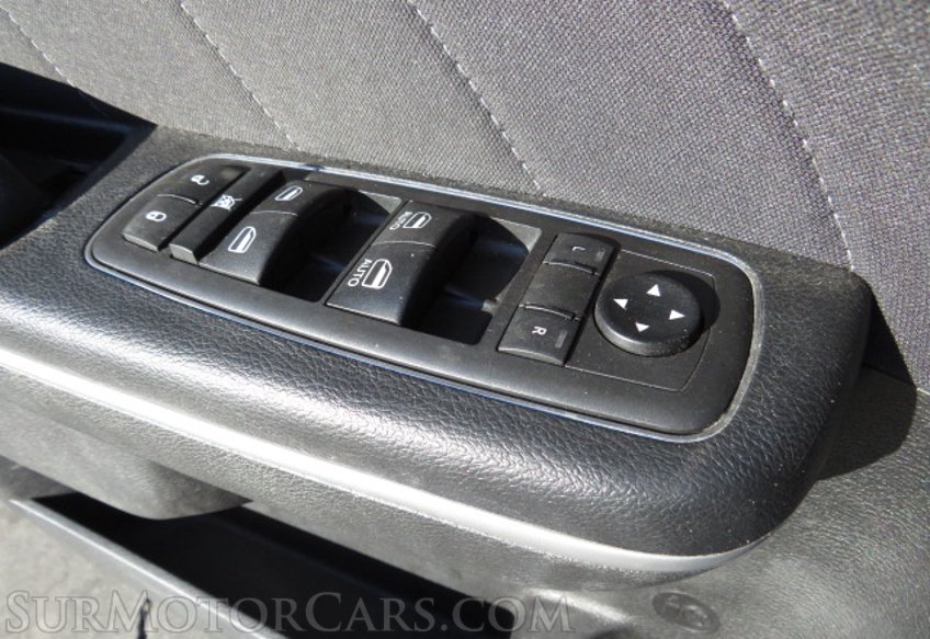 2021 Dodge Charger - Image 33