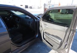 2021 Dodge Charger - Image 16