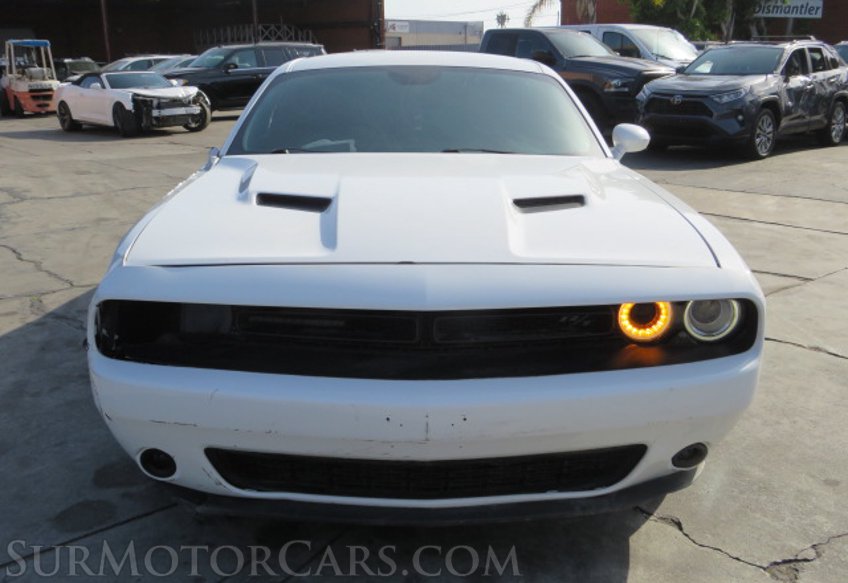 2018 Dodge Challenger - Image 15