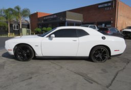 2018 Dodge Challenger - Image 5