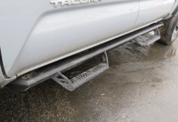 2019 Toyota Tacoma 4WD - Image 20