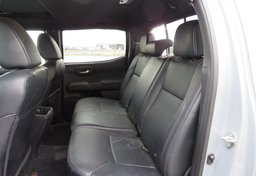 2019 Toyota Tacoma 4WD - Image 28